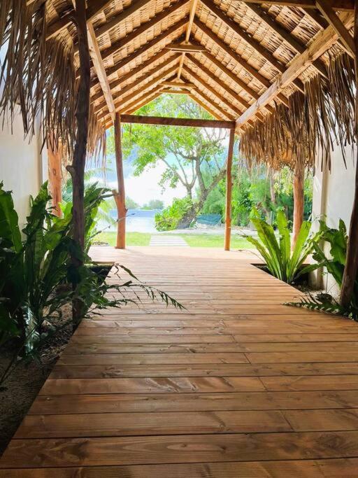Bungalow Tiarii, Avec Acces Direct A Une Plage Privee Tevaitoa Exterior foto